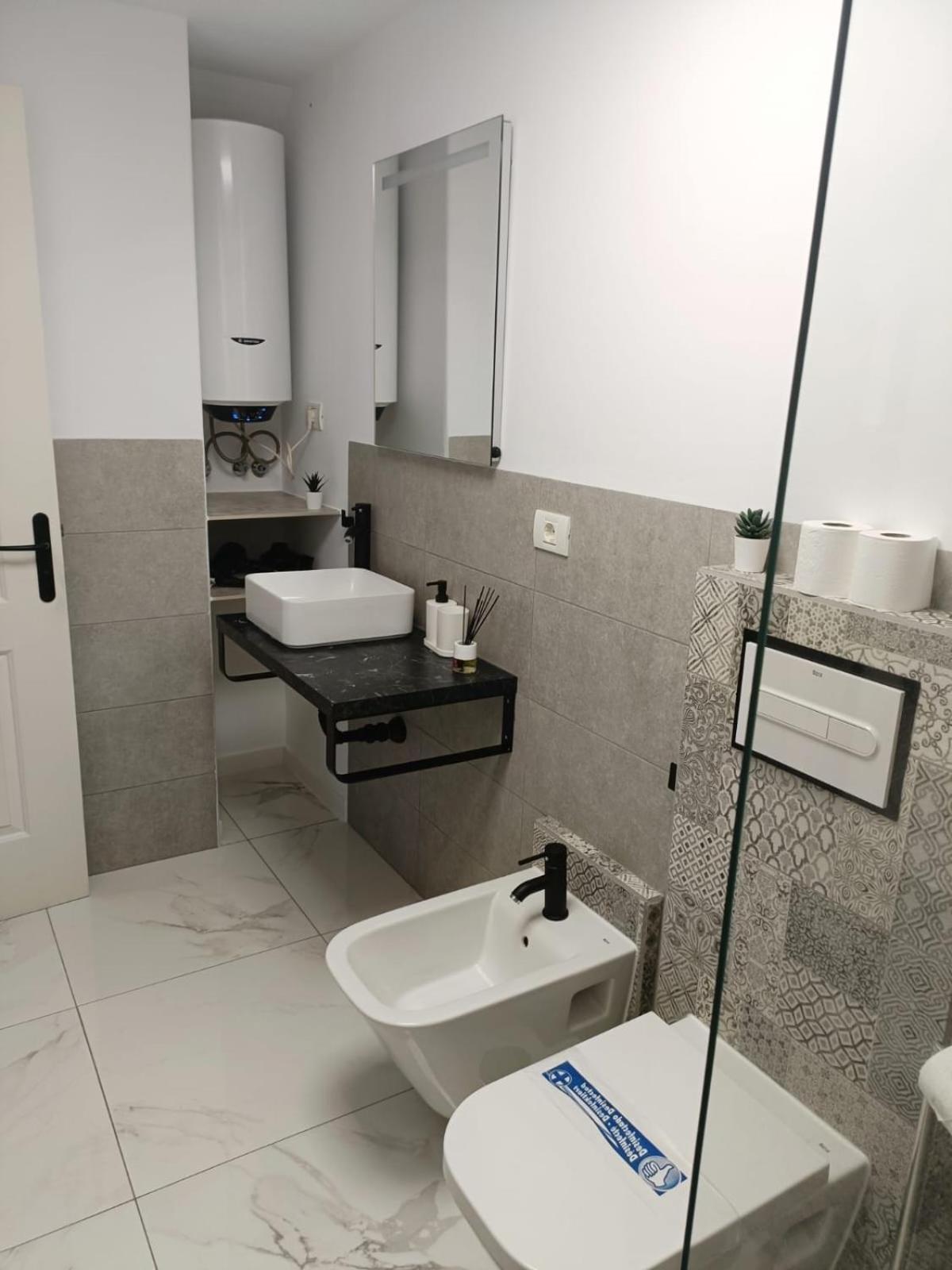 Beautiful Apartment With Pool And Wifi طوستا ديل سيلونثيو المظهر الخارجي الصورة