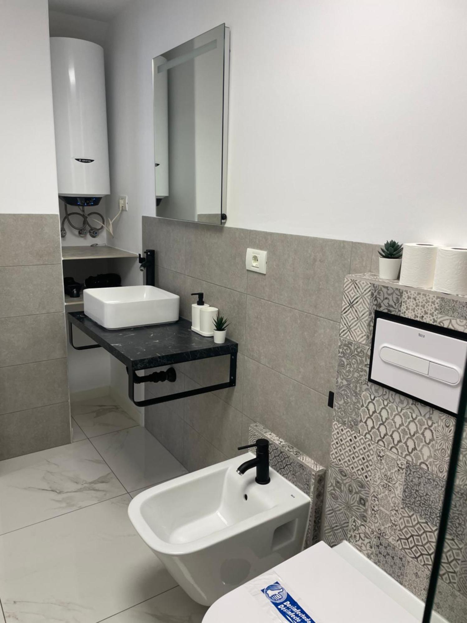 Beautiful Apartment With Pool And Wifi طوستا ديل سيلونثيو المظهر الخارجي الصورة